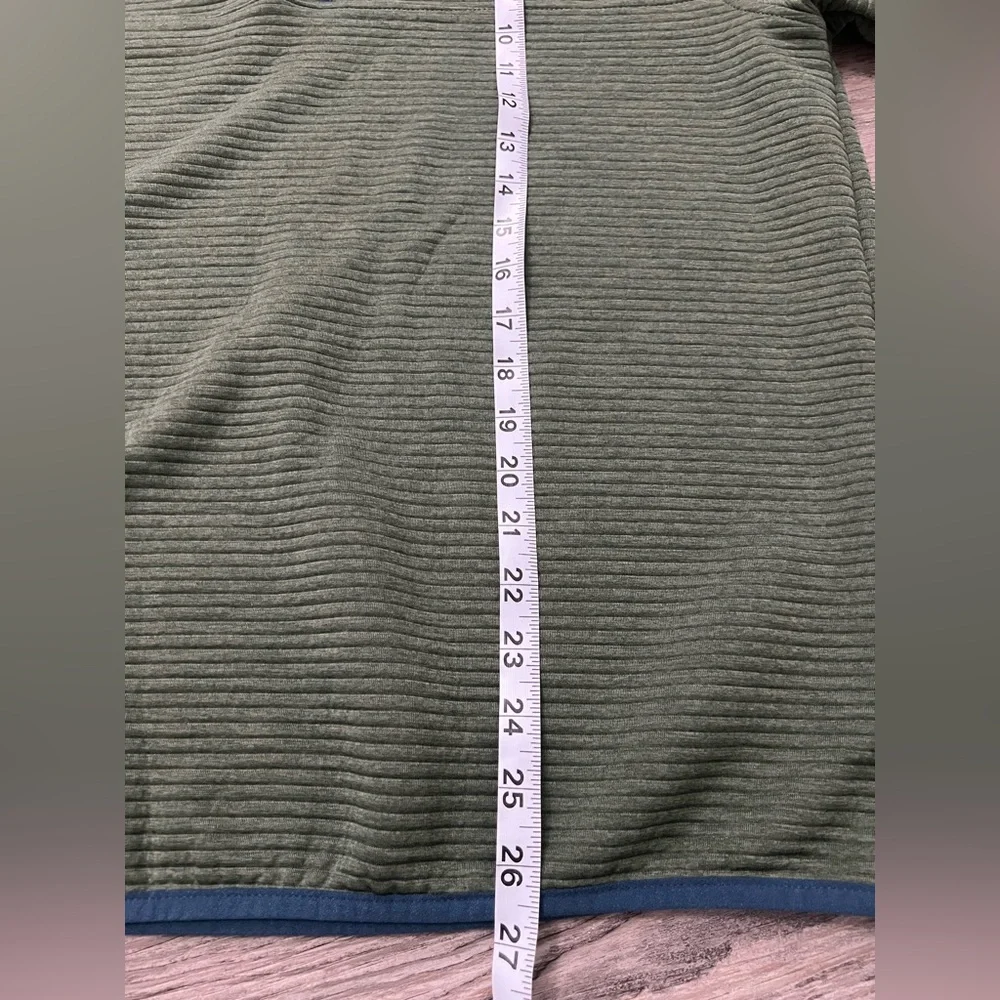 J. Crew Men's Olive Green and Navy Pullover sweatshirt lightweight size medium